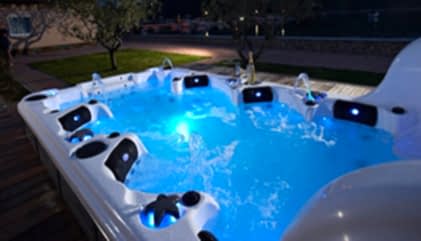 8 Kişilik Jakuzi